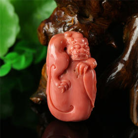 珊瑚雕上山虎挂件