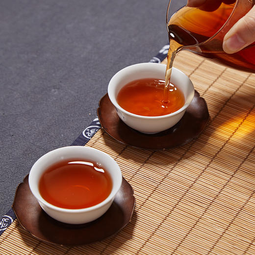 龙润丨野芳 老曼峨熟普 高香水润 2018年 357g 商品图2