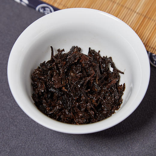 龙润丨野芳 老曼峨熟普 高香水润 2018年 357g 商品图4