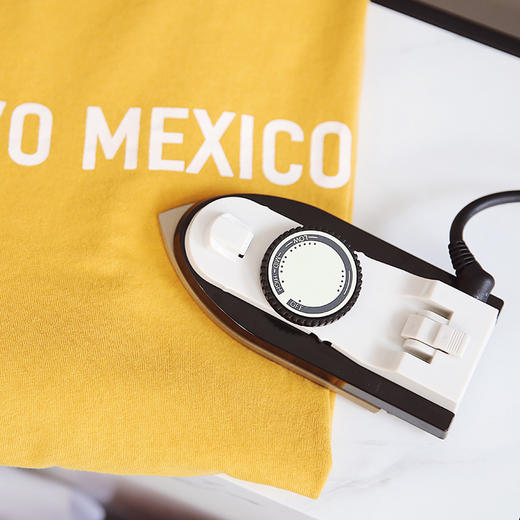 可折叠电熨斗 | 一熨即平，两分钟搞定一件衣服，适合所有面料 商品图1