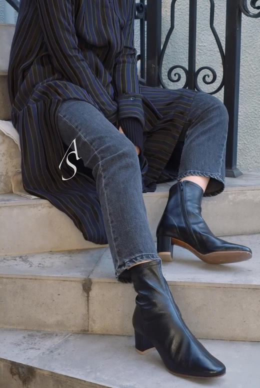 By Far 19AW 白色/黑色/裸色SOFIA侧拉链中跟短靴 商品图0
