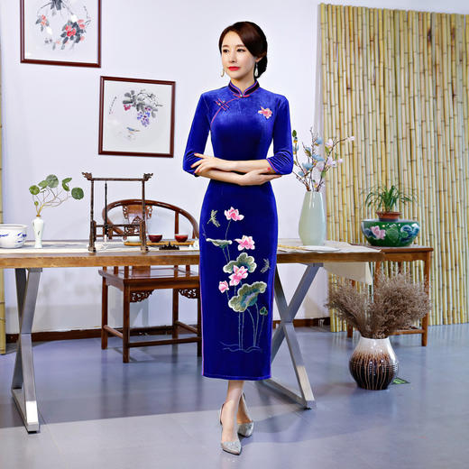 【年终亏本清仓】HYM-秋冬新款丝绒长款绣花旗袍礼服  唐织绾 商品图3
