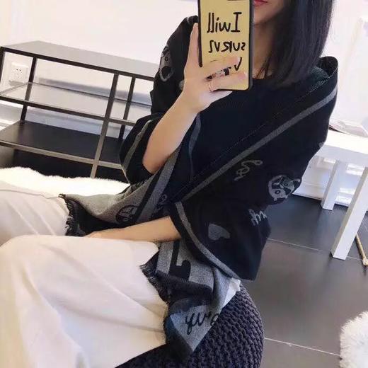 青春与优雅并存，澳洲OZLANA明星同款啵啵狗爱心吸睛猫头双面羊毛围巾披肩   FWJ52078 商品图2