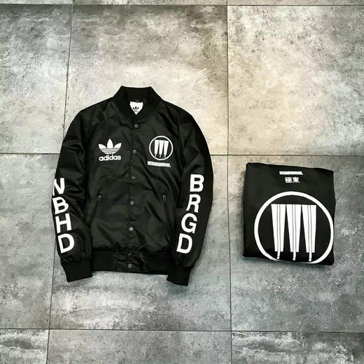 阿娣首次联名NBHD棒球服暗黑夹克!限量版！管网售价1299元，今天不到1折即可带走！！ 商品图1