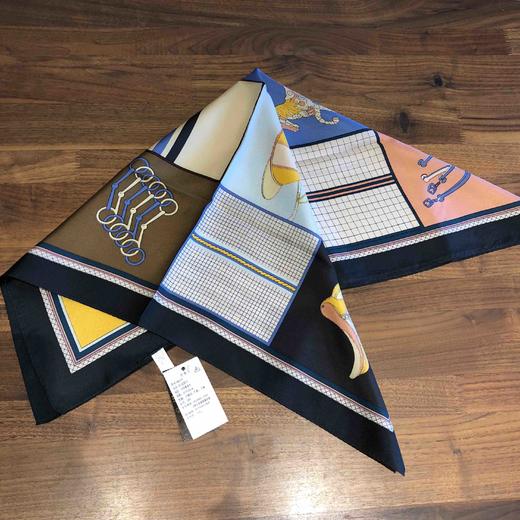 桑蚕丝斜纹绸印花方巾（出口韩国品牌ield余款） 商品图3
