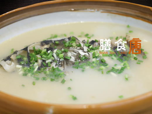 “碧云湖”一鱼二吃/例 （鱼头炖汤、鱼尾红烧） 商品图0