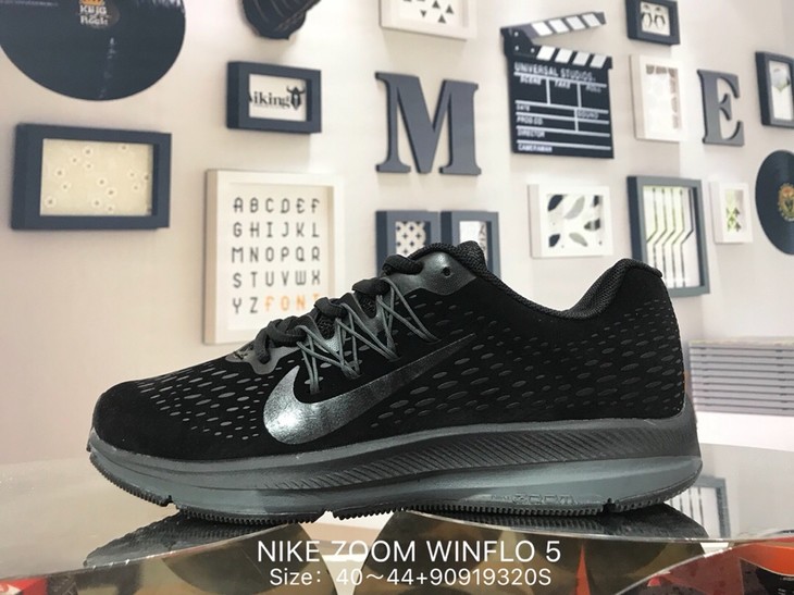 男鞋耐克 nike zoom winflo 5 登月5代 猪八革轻盈休闲运动跑鞋aa7406