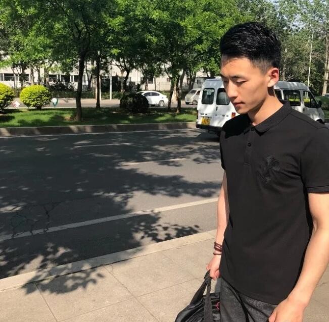 抖音怎么拍長視頻5分鐘抖音怎么發(fā)送別人發(fā)過的視頻 運(yùn)營百科