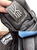 点此购买  Nike Kyrie 4NCAA 欧文 黑金德鲁大叔 商品缩略图7