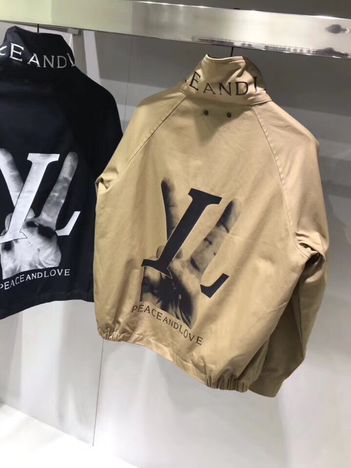lv渠道正品 18年爱与和平系列印花夹克,男女同款