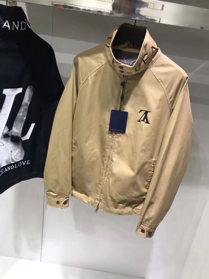 lv渠道正品 18年爱与和平系列印花夹克,男女同款