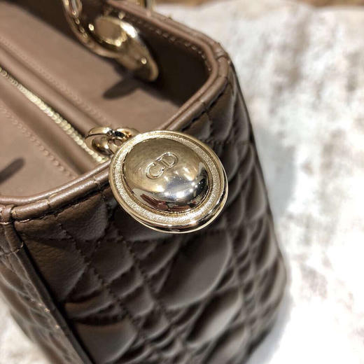 dior戴妃包五格巧克力色 24cm 商品图9