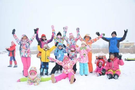 2019 东北冰雪亲子营 | 来“爸爸去哪儿”拍摄林场体验东北民俗，玩雪滑雪、打雪仗、冬捕、泡温泉、穿越雪原！ 商品图1