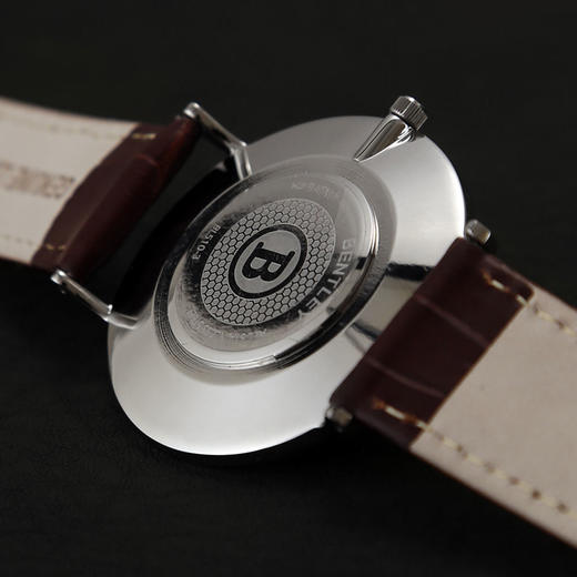 BL520-1314MWWB BENTLEY 钢色壳白面黑色鳄纹牛皮表带男士腕表 商品图5