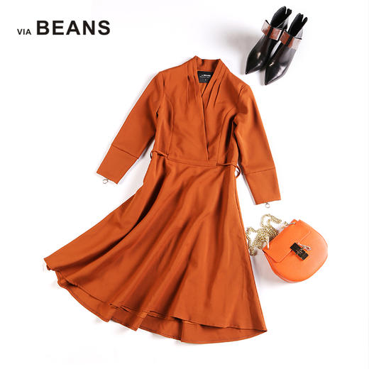 VIA BEANS-活动款  V领腰系带连身裙  9821200069 商品图4