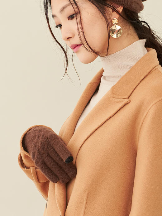 羊绒绞花触屏手套 商品图5