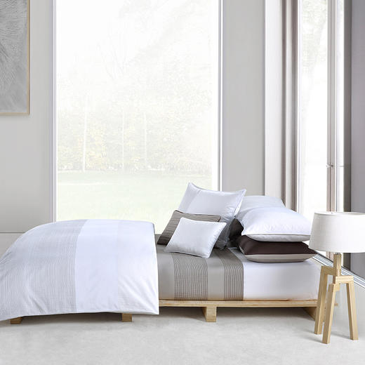 CMD17003 Pinstripe cream 品思特四件套 商品图0