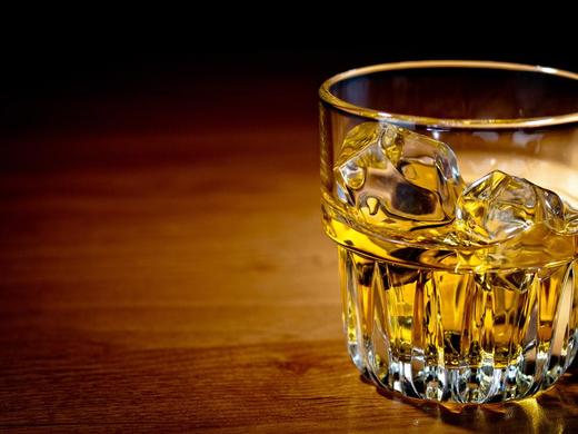 为什么大多数威士忌酒瓶都是700毫升？ 商品图0