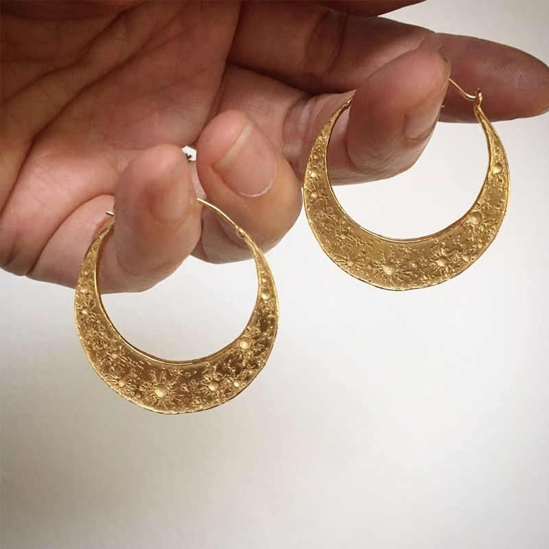 momoko | large crescent moon hoop earrings [耳环 2色可选]