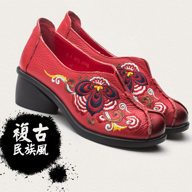 b76民族风真皮头层牛皮绣花妈妈鞋