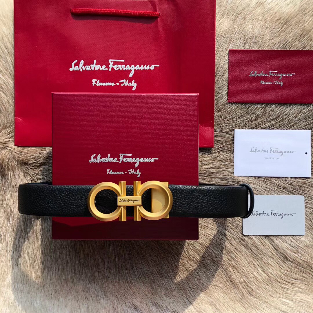 ferragamo/菲拉格慕哑光马蹄扣荔枝纹牛皮男士腰带