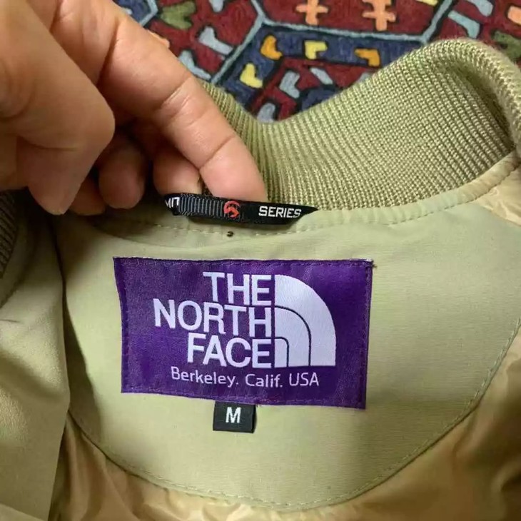 还有3件 轻奢原单 tnf紫标系列 棒球羽绒服外套!