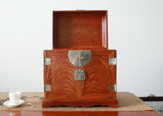 红桥红  精品  缅甸花梨（大果紫檀）【官皮箱】 榫卯结构  全独板  实用收藏 馈赠佳礼 商品图2