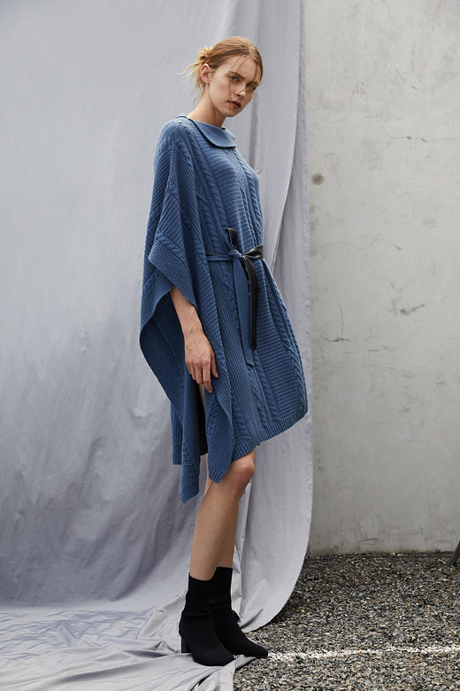 塌肩不规则袖长款女套衫 SJF18W256N 商品图1
