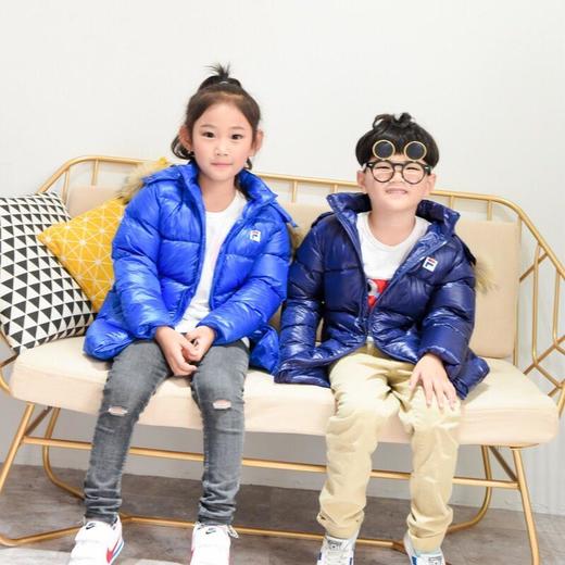 点此购买  斐乐FILA 儿童 羽绒服   张  108108 商品图1