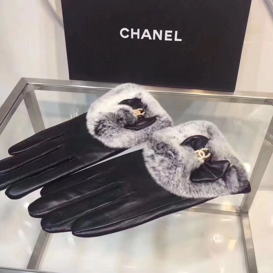 大牌围巾【chanel香奈儿】獭兔手套超级爆款秋冬款