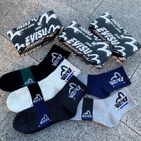 点此购买  福神中筒袜子  矫 108236