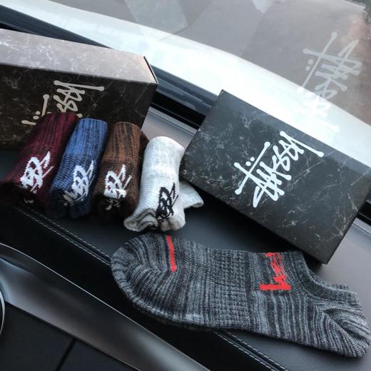 点此购买   斯图西男女情侣款船袜  矫 108242 商品图2