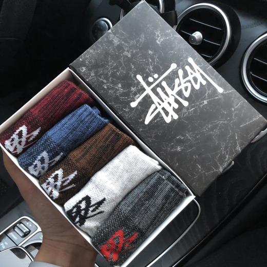 点此购买   斯图西男女情侣款船袜  矫 108242 商品图1