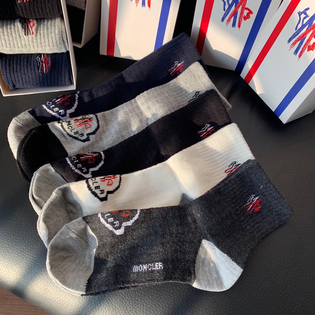 点此购买   蒙口 超限量长袜   矫 108232