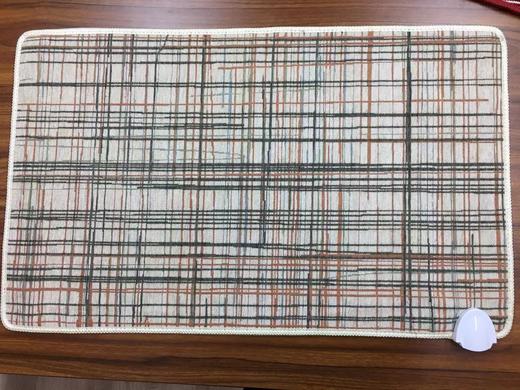 爆款特价 50CM*80CM元然石墨烯聚合纳米能量发热地毯 商品编码99901 商品图4