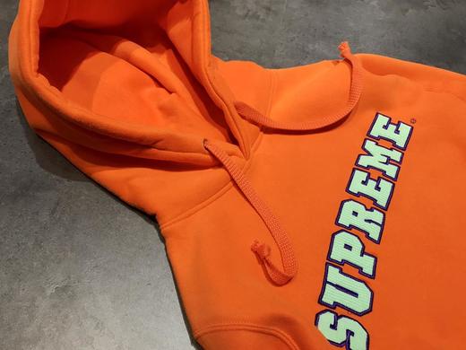 点此购买  情侣款SUPREME加绒橘色卫衣 KS 108496 商品图8
