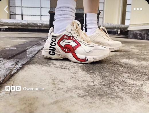 点此购买  GUCCI   女款 红唇做旧老爹鞋  唯 108574 商品图6