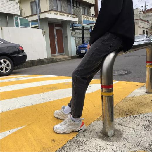 18年秋冬唯一 一款膝盖 刀割破洞修身款水洗潮流水墨灰直筒宽松牛仔裤   MNZ55234 商品图1