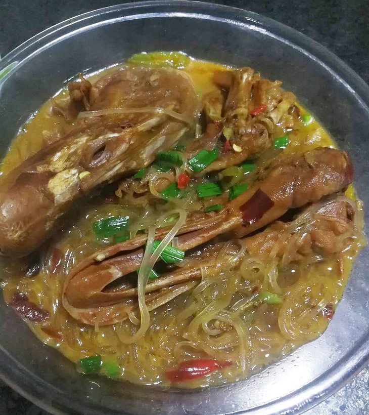 二,鸭头粉丝煲
