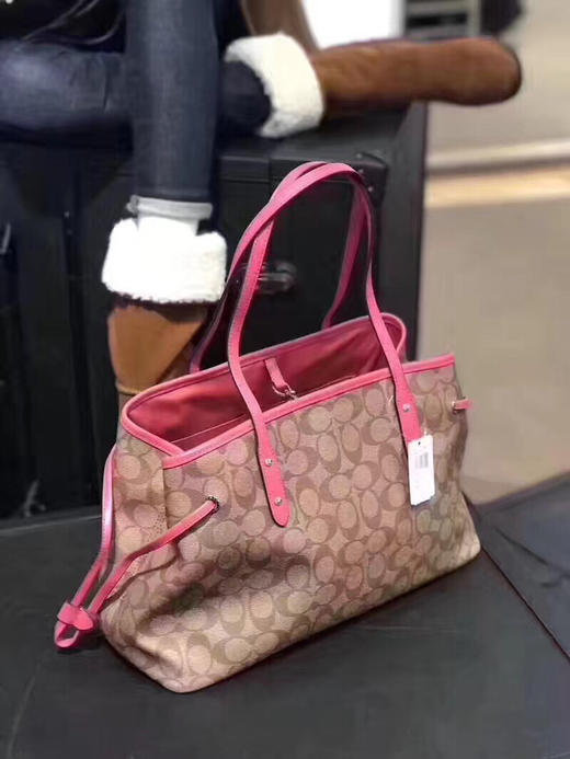 降价！coach 大号鲶鱼包老花色全 商品图7