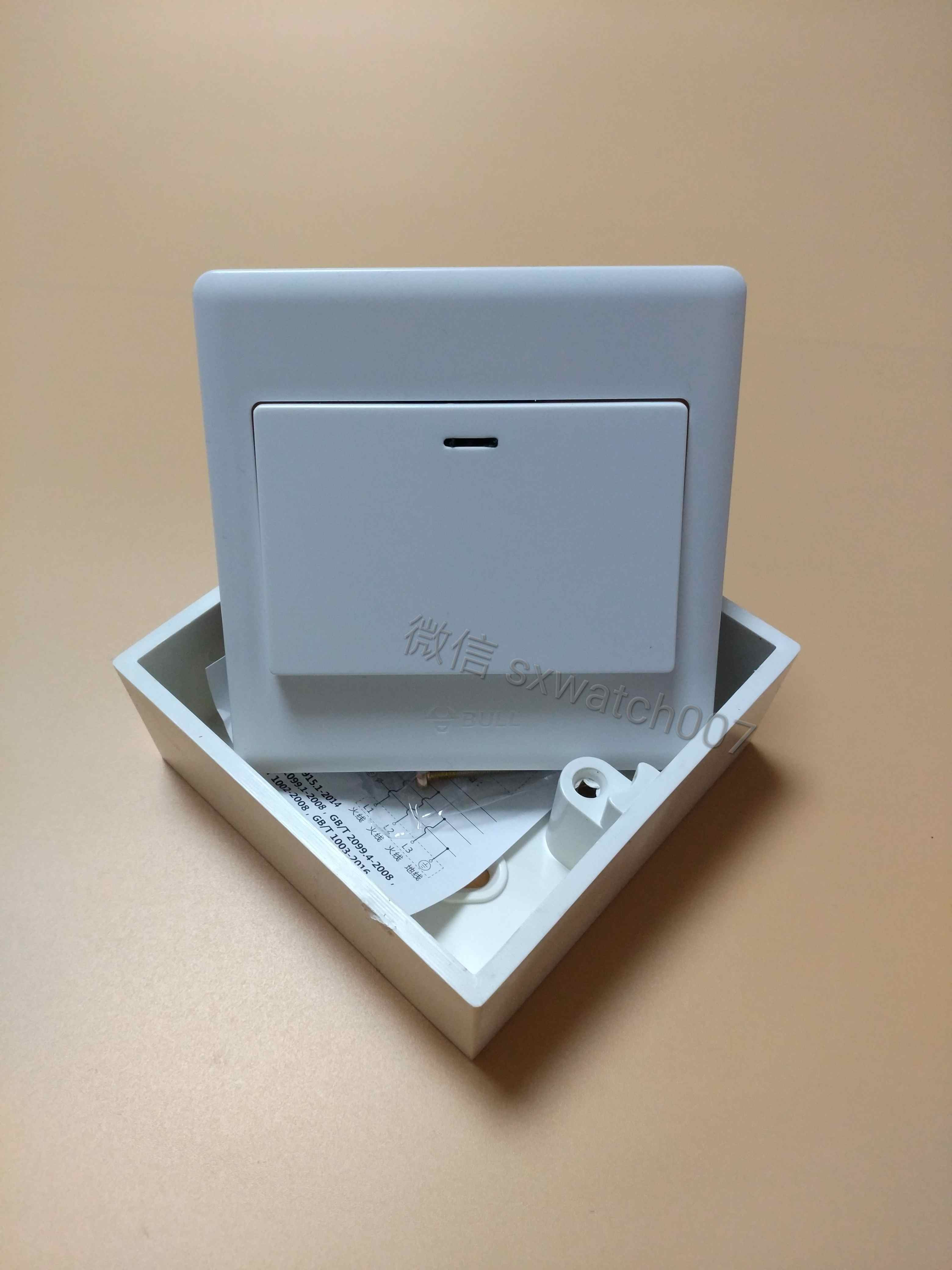 超清4k无线wifi远程开关网络摄像机 家用普通开关插座