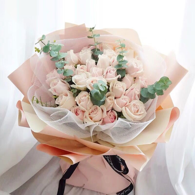 r233号-粉玫瑰韩式混搭花束