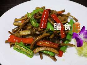 茶树菇小炒肉