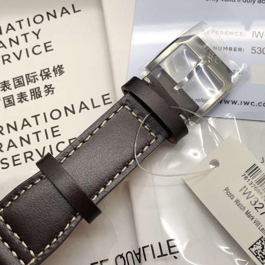 原单品质   万国飞行员IWC327001马克十八传承腕表，采用原装瑞士ETA2892自动上链机械机芯，表径42mm。独家渠道进口意大利SANTONI牛皮，一条牛皮成本相当于市面一般牛皮的几倍 商品图8