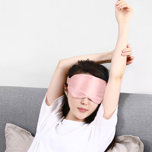 超柔软触感的发热真丝眼罩 商品图1