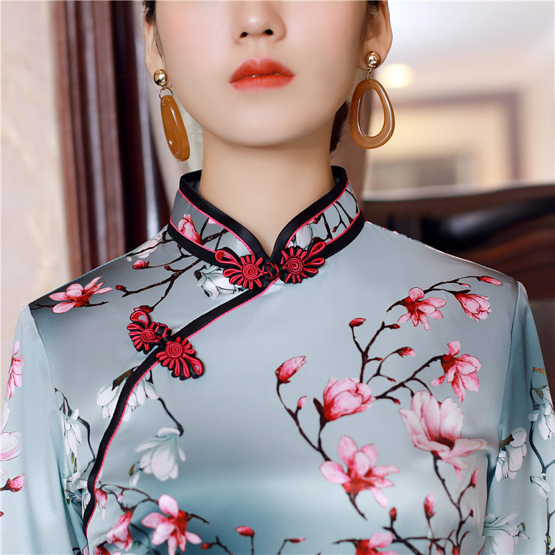 2019春款仿真丝七分袖印花改良开衩旗袍