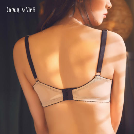 奶糖派大罩杯内衣半杯单层情人节红玫瑰金线刺绣大胸性感文胸套装 商品图3