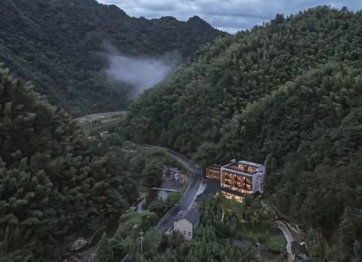 “江南小九寨”的空灵民宿——临安鱼乐山房 商品图3