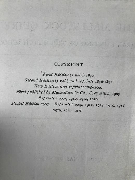 1921年 托马斯·哈代《绿荫下》 漆面精装36开 商品图4