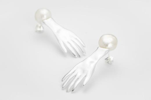 the pearl white spirit earings 商品图0